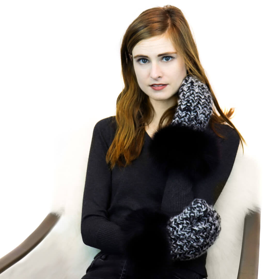 Chunky Knit Mitten with Fox Fur Cuff in Marle Black