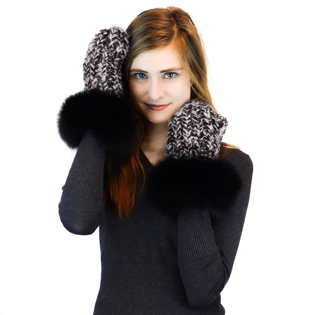Chunky Knit Mittens with Fox Fur Cuff