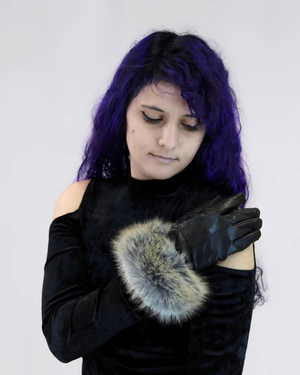 Leather Gloves with Faux Fox Fur Cuff